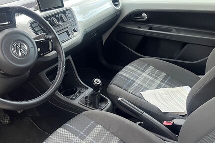 VW up! 143.724 km 4.800 &euro; Fröndenberg 58730