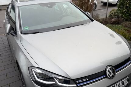 VW Golf 102.000 km 13.900 &euro; Menden 58706
