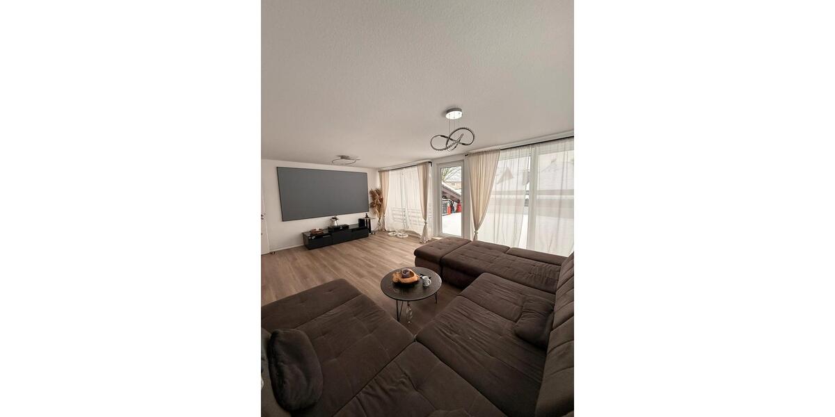 Etagenwohnung Iserlohn - 3 Zimmer, 140 m&sup2;, 1.260&euro; | Angebot:25961273