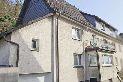 Haus Sundern (Sauerland) - 7 Zimmer, 150 m&sup2;, 82.000&euro; | Angebot:25569491