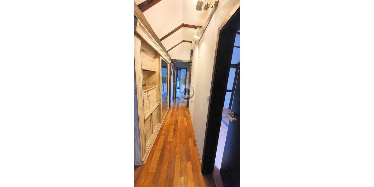 Etagenwohnung Iserlohn - 4.5 Zimmer, 150 m&sup2;, 1.190&euro; | Angebot:26640319