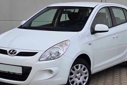 Hyundai i20 90.000 km 5.190 &euro; Gevelsberg 58285