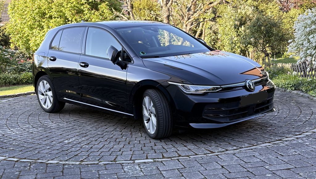 VW Golf 26.500 km 21.800 &euro; Arnsberg 59823