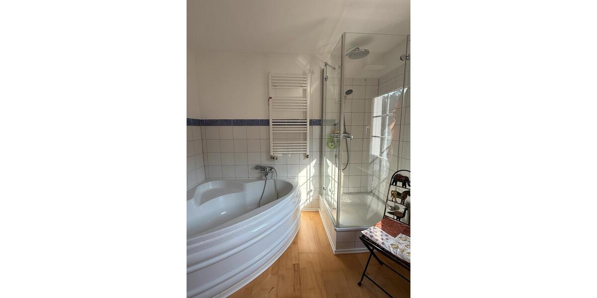 Einfamilienhaus Witten Herbede - 5 Zimmer, 143 m&sup2;, 680.000&euro; | Angebot:25843097