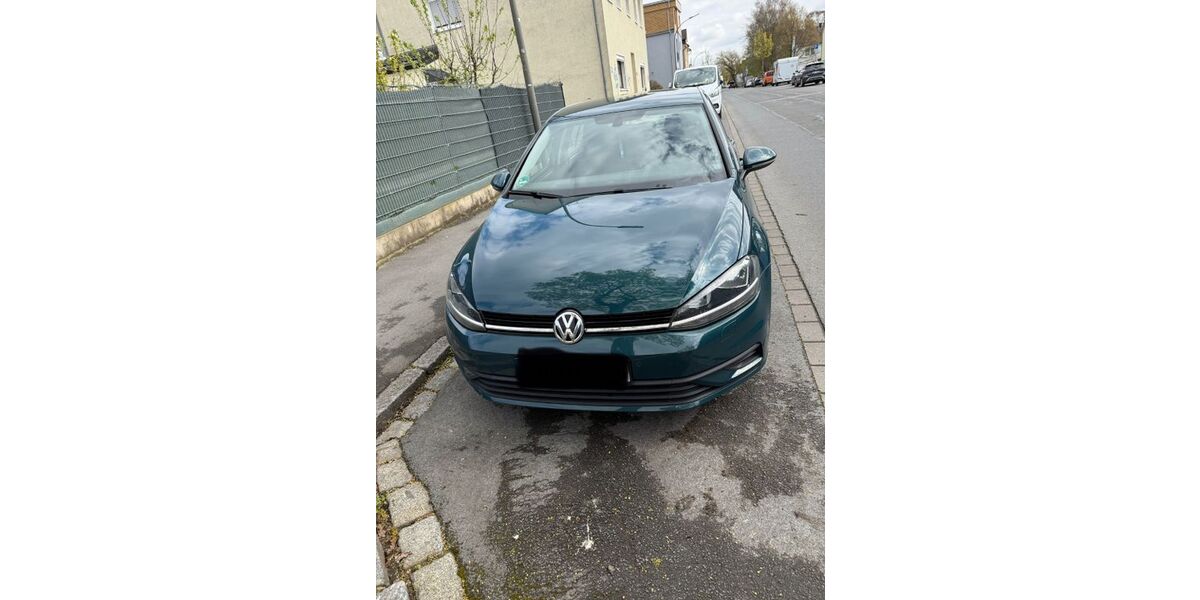 VW Golf 93.000 km 13.300 &euro; Dortmund 44339