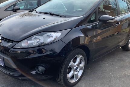 Ford Fiesta 128.000 km 3.749 &euro; Dortmund 44225