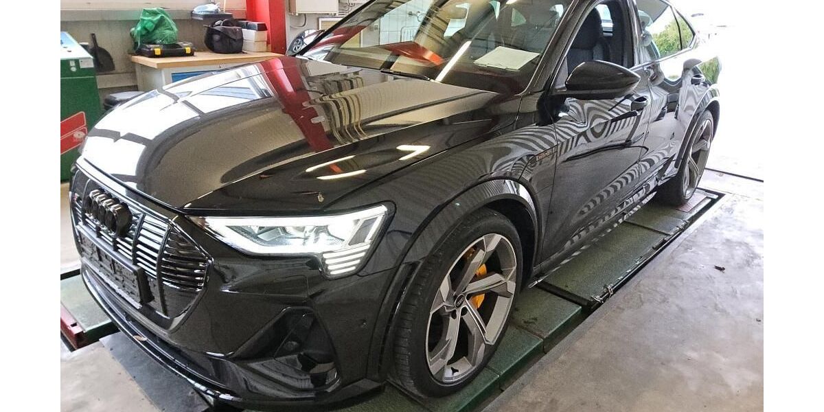 Audi e-tron 80.924 km 41.395 &euro; Hagen 58091