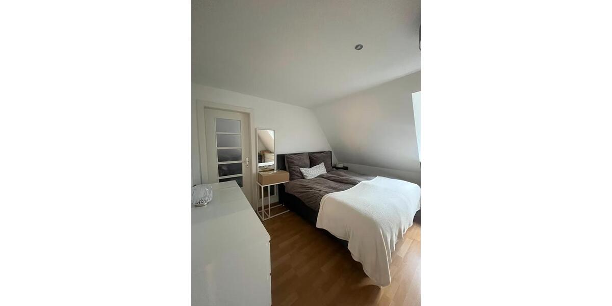 Dachgeschoßwohnung Hagen Hagen-Mitte - 2.5 Zimmer, 67 m&sup2;, 503&euro; | Angebot:25894292