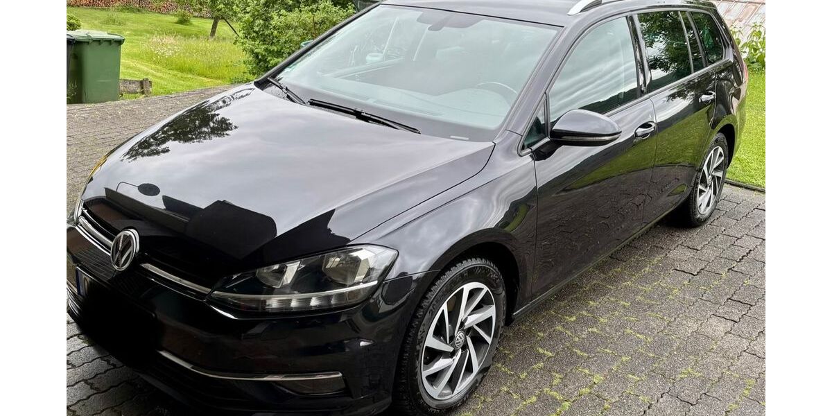 VW Golf 180.000 km 10.250 &euro; Finnentrop 57413