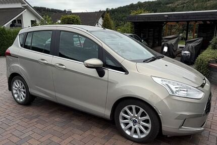 Ford B-Max 89.000 km 4.900 &euro; Finnentrop 57413