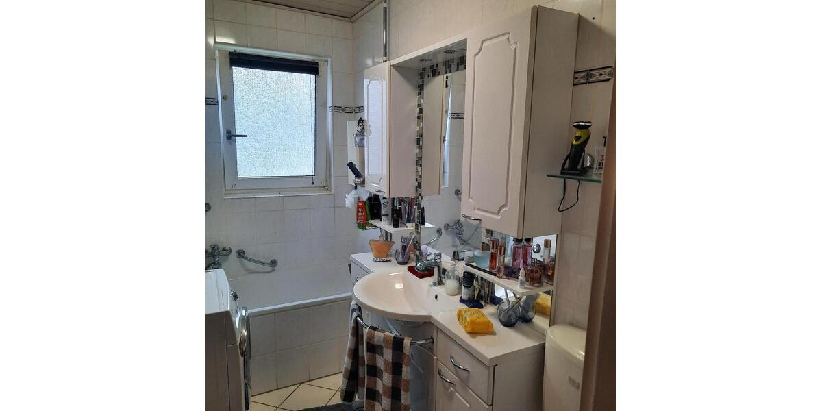 Erdgeschoßwohnung Schwerte - 2 Zimmer, 82 m&sup2;, 525&euro; | Angebot:25947649