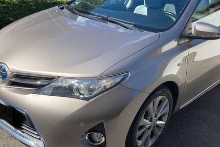Toyota Auris 120.000 km 11.450 &euro; Iserlohn 58636