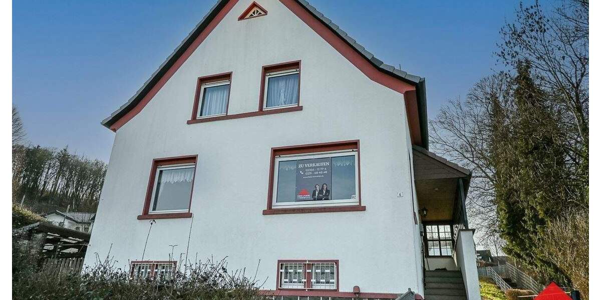 Einfamilienhaus mit Nebengebäude und Garagen in zentraler Lage von Kierspe - Mehrfamilienhaus, Wohnhaus Kierspe Kierspe Bahnhof | Angebot:25537526