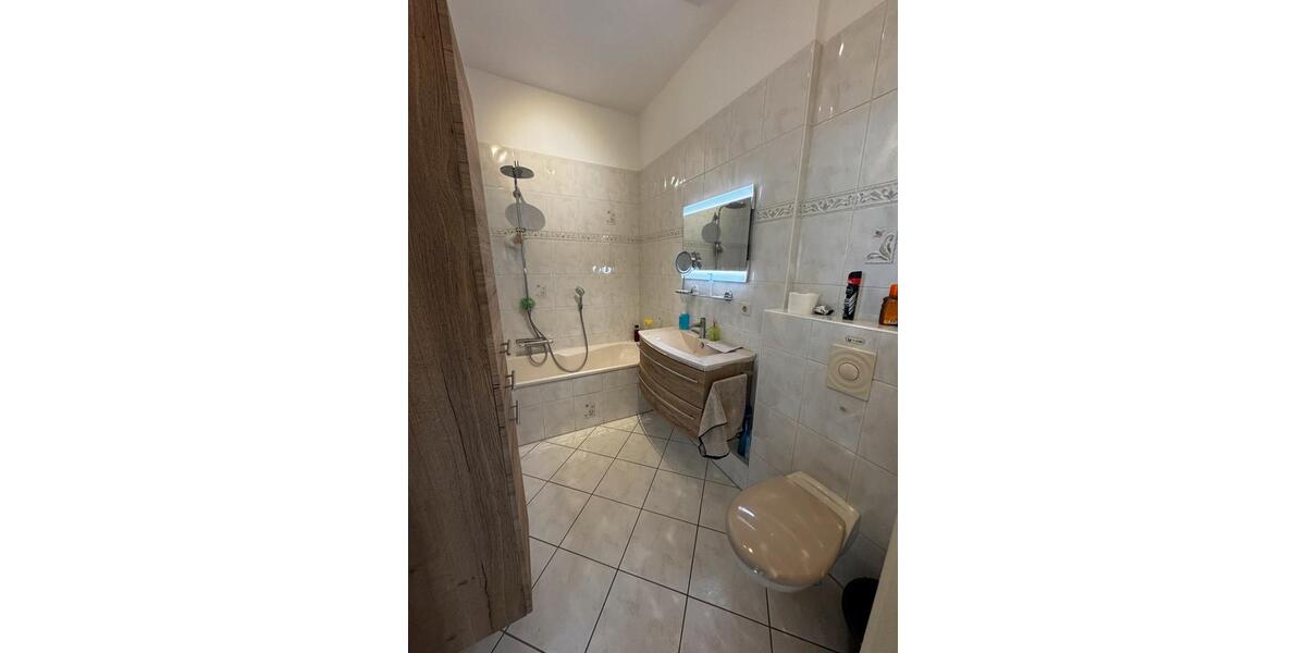 Dachgeschoßwohnung Ennepetal - 3 Zimmer, 78 m&sup2;, 780&euro; | Angebot:25852040