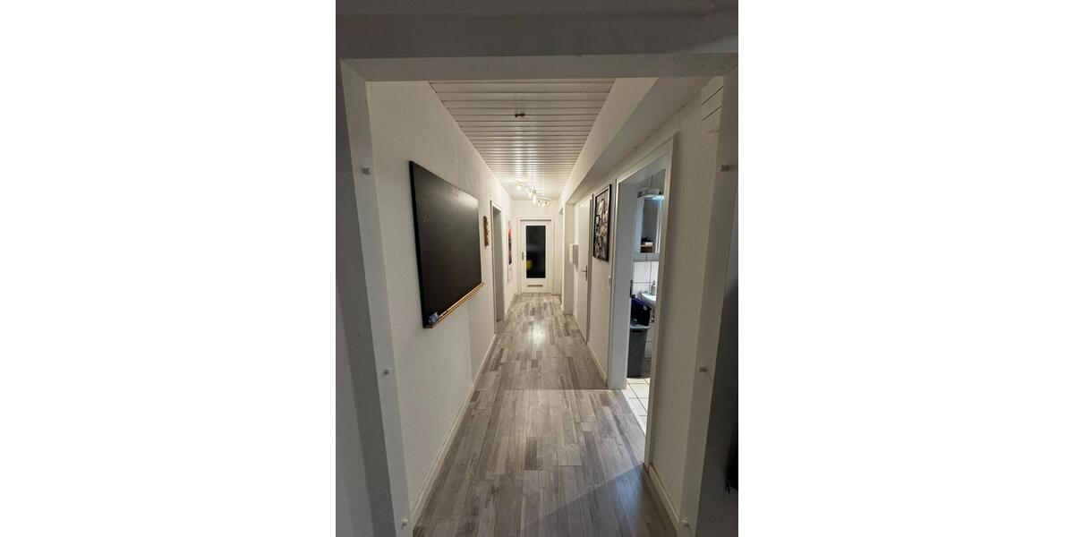 Etagenwohnung Arnsberg - 4 Zimmer, 90 m&sup2;, 630&euro; | Angebot:25935343