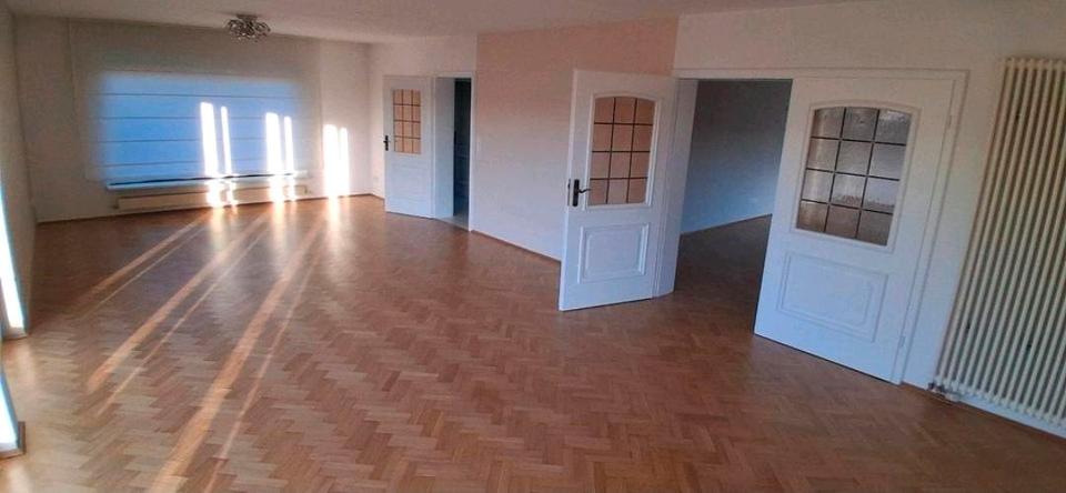 Einfamilienhaus Sundern (Sauerland) - 8 Zimmer, 270 m&sup2;, 1.850&euro; | Angebot:25821150