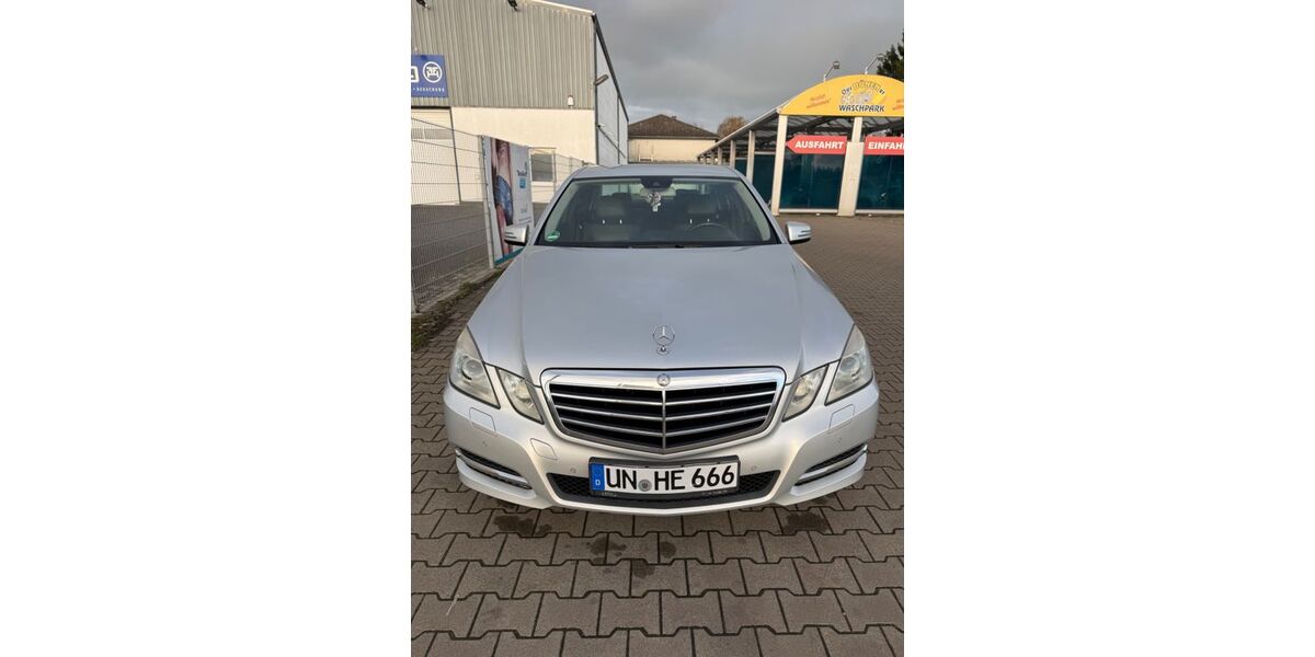 Mercedes-Benz E 220 269.500 km 8.490 &euro; Bönen 59199
