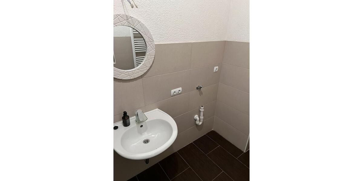 Erdgeschoßwohnung Werdohl - 3 Zimmer, 53 m&sup2;, 495&euro; | Angebot:26005034