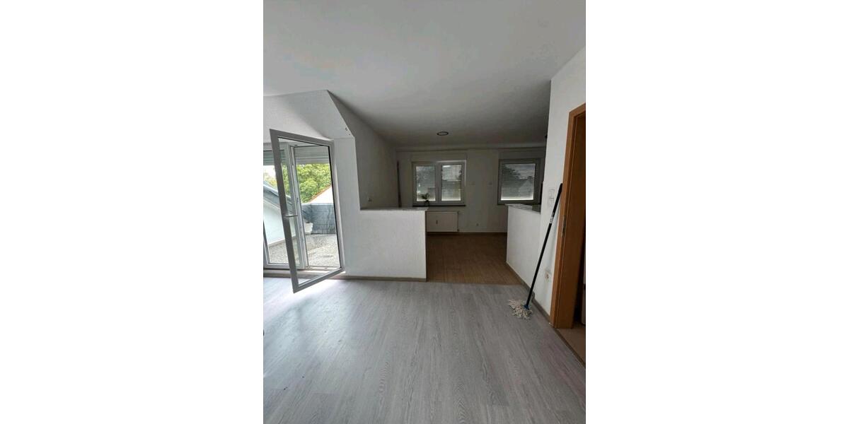 Dachgeschoßwohnung Dortmund Brackel - 3.5 Zimmer, 86 m&sup2;, 1.200&euro; | Angebot:26585313