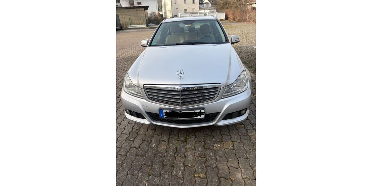 Mercedes-Benz C 200 258.000 km 9.500 &euro; Plettenberg 58840