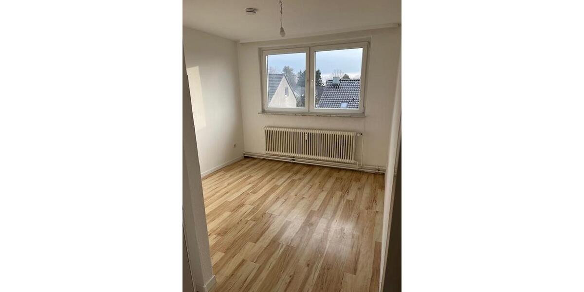 Dachgeschoßwohnung Dortmund Hombruch - 1 Zimmer, 25 m&sup2;, 300&euro; | Angebot:26021634