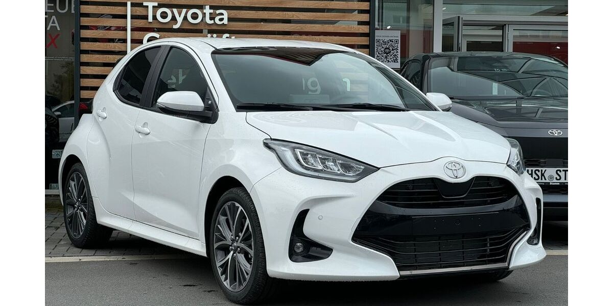 Toyota Yaris 5.171 km 25.990 &euro; Arnsberg-Neheim 59755
