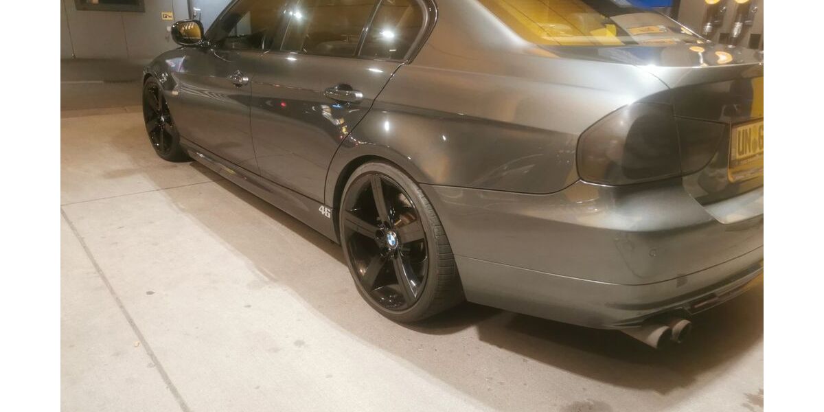 BMW 330 191.000 km 9.950 &euro; Bergkamen 59192