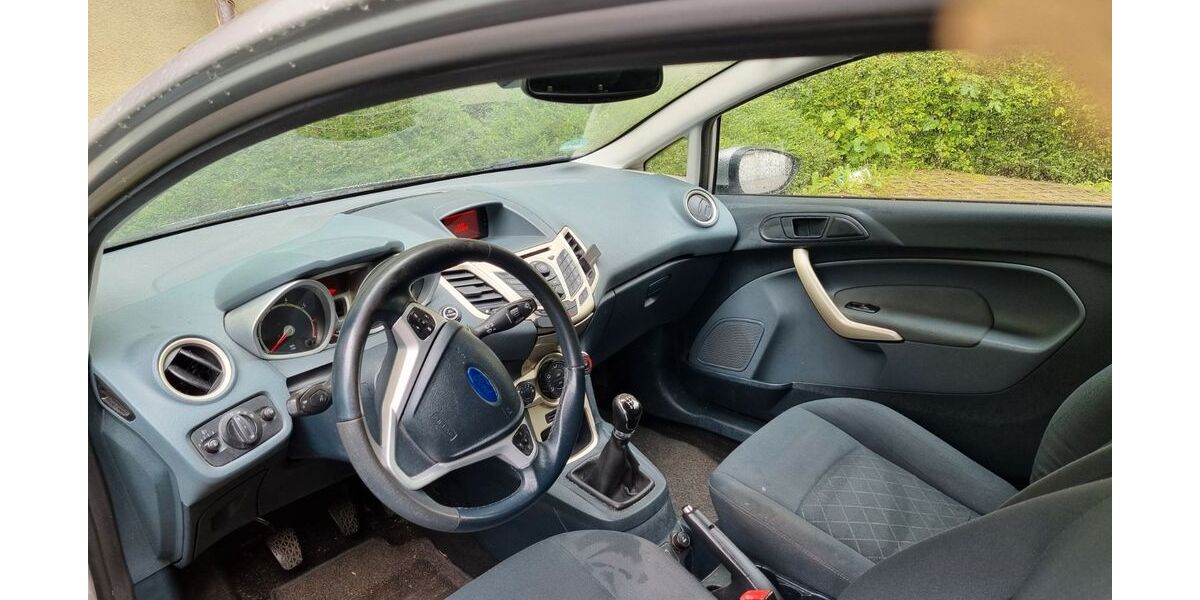 Ford Fiesta 199.000 km 2.000 &euro; Hagen 58093