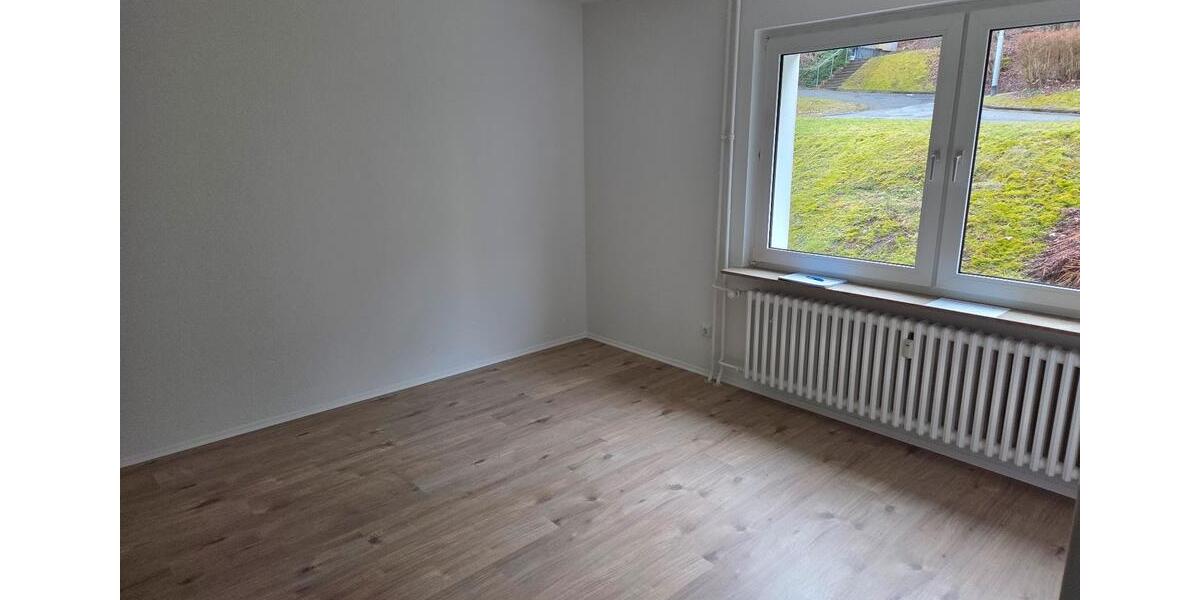 Erdgeschoßwohnung Werdohl - 3 Zimmer, 64 m&sup2;, 386&euro; | Angebot:25103498