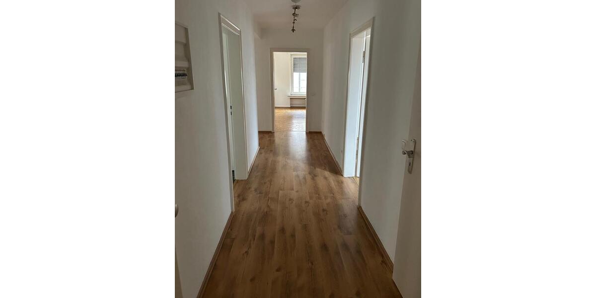 Etagenwohnung Hagen Hagen-Nord - 4 Zimmer, 95 m&sup2;, 690&euro; | Angebot:25712298