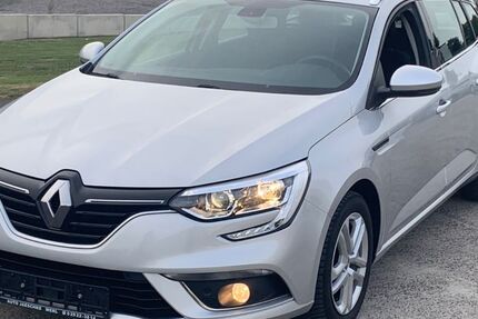 Renault Megane 80.900 km 15.300 &euro; Werl/Westfalen 59457