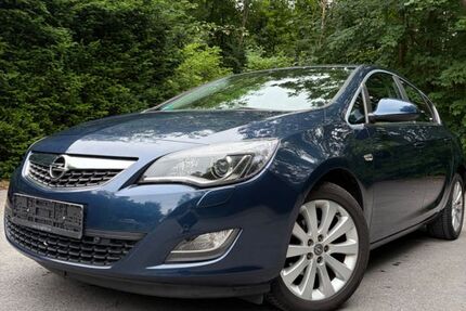 Opel Astra 88.000 km 5.799 &euro; Arnsberg 59755