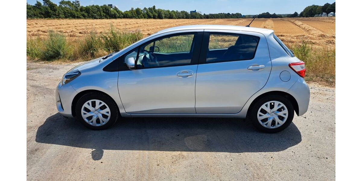 Toyota Yaris 40.503 km 10.900 &euro; Unna 59425
