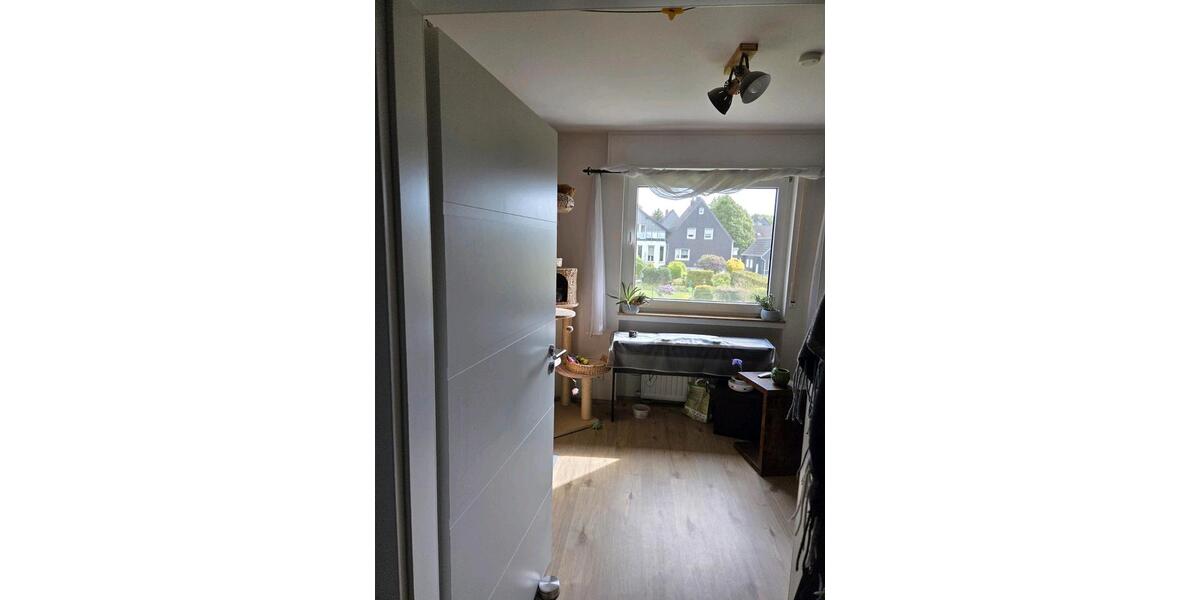 Etagenwohnung Breckerfeld - 5 Zimmer, 107 m&sup2;, 700&euro; | Angebot:26610450