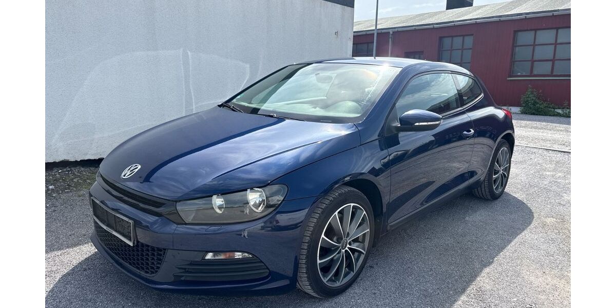 VW Scirocco 104.021 km 4.190 &euro; Menden 58708