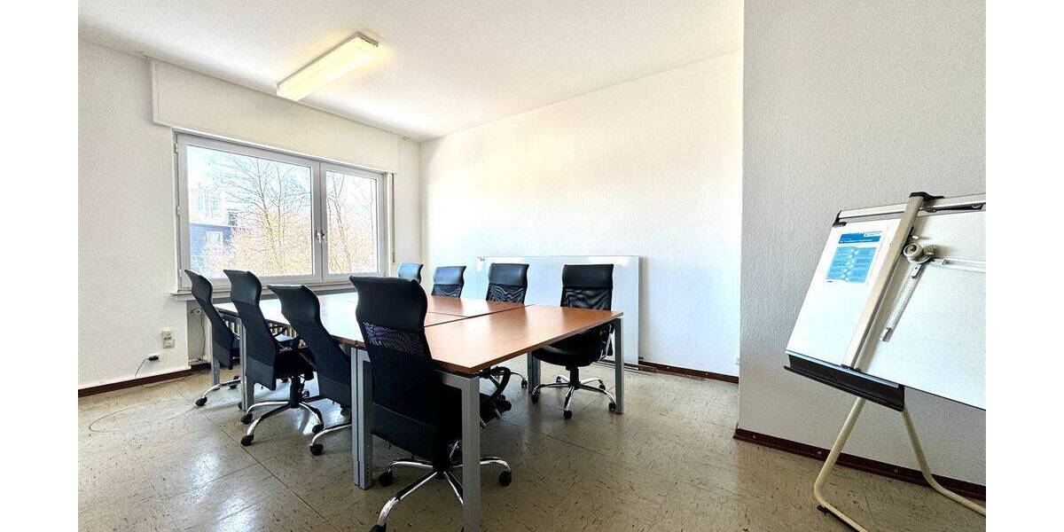 Große Gewerbehalle mit Büro und Kfz-Stellplätzen in Plettenberg - Gewerbeobjekt Plettenberg Holthausen | Angebot:24043612