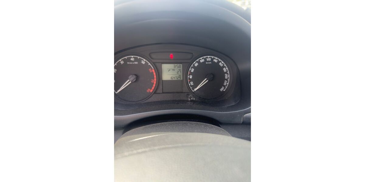 Skoda Fabia 164.000 km 1.450 &euro; Menden 58708