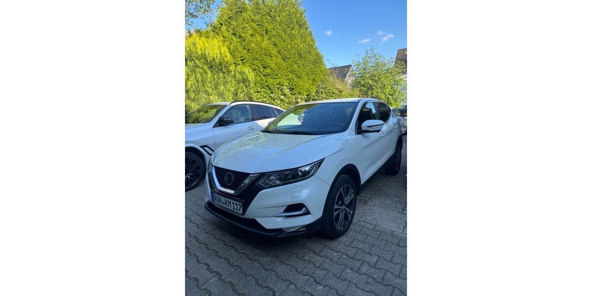 Nissan Qashqai 107.000 km 14.500 &euro; Dortmund 44388