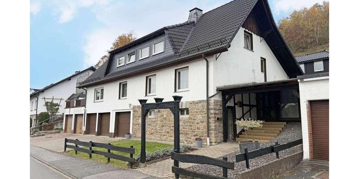 Einfamilienhaus Sundern (Sauerland) - 10 Zimmer, 209 m&sup2;, 189.000&euro; | Angebot:25795084