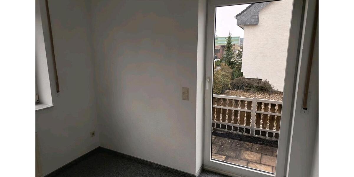 Erdgeschoßwohnung Arnsberg - 3 Zimmer, 85 m&sup2;, 800&euro; | Angebot:25269490