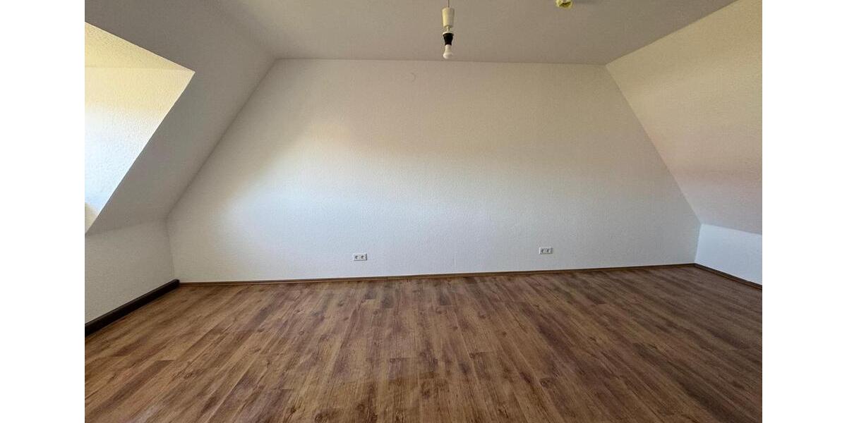 Reihenhaus Dortmund Huckarde - 6 Zimmer, 107 m&sup2;, 1.450&euro; | Angebot:26547233