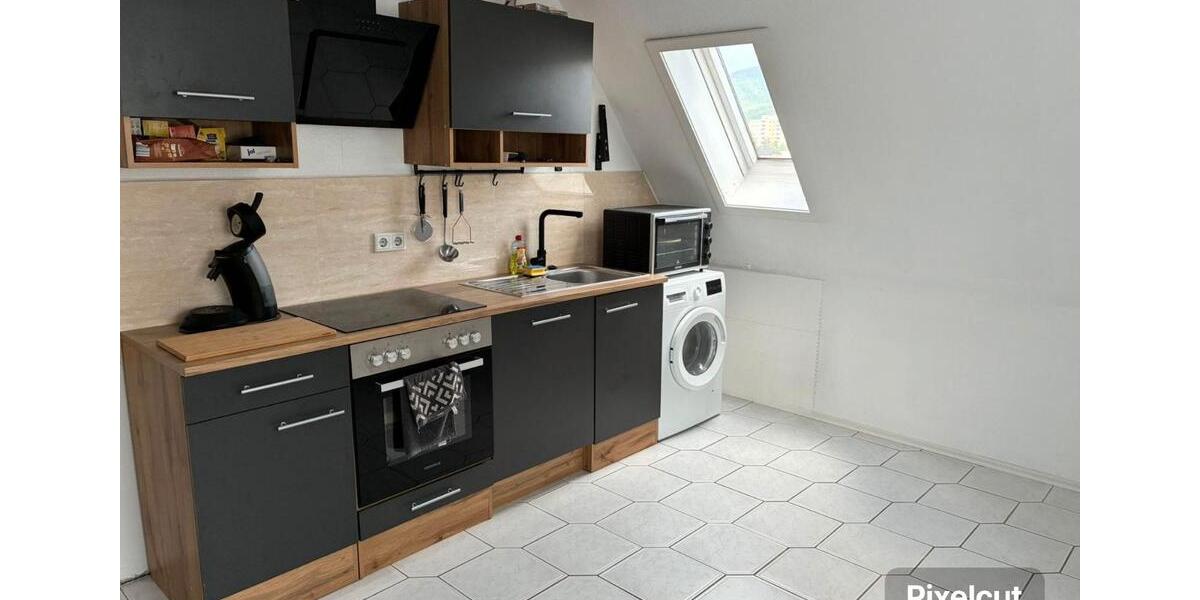 Dachgeschoßwohnung Plettenberg - 2 Zimmer, 51 m&sup2;, 300&euro; | Angebot:26580758