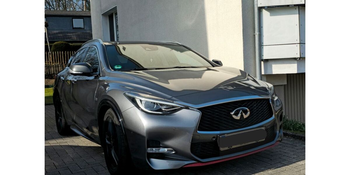 INFINITI Q30 203.625 km 10.000 &euro; Finnentrop 57413