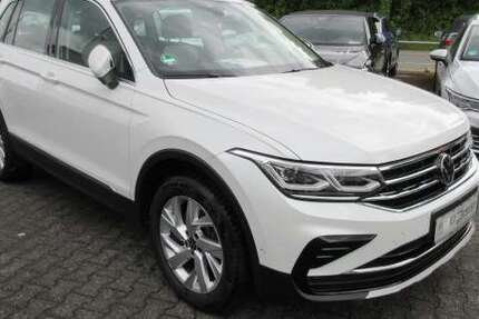 VW Tiguan Elegance 1.4 eHybrid DSG NAVI PANORAMA KAME 62.657 km 26.788 &euro; Bergkamen 59192