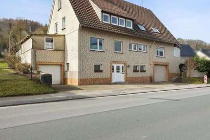 Haus Meschede - 10 Zimmer, 233 m&sup2;, 220.000&euro; | Angebot:25449885