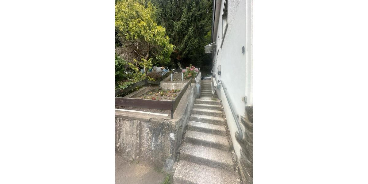 Einfamilienhaus Werdohl - 6 Zimmer, 140 m&sup2;, 150.000&euro; | Angebot:25873110