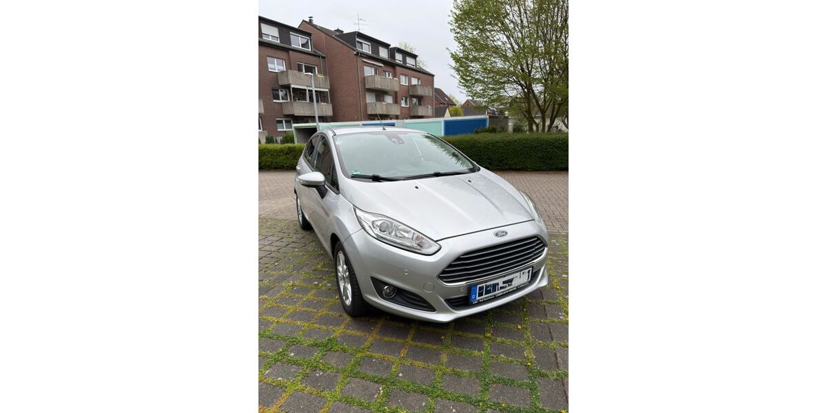 Ford Fiesta 92.000 km 5.100 &euro; Lünen 44532