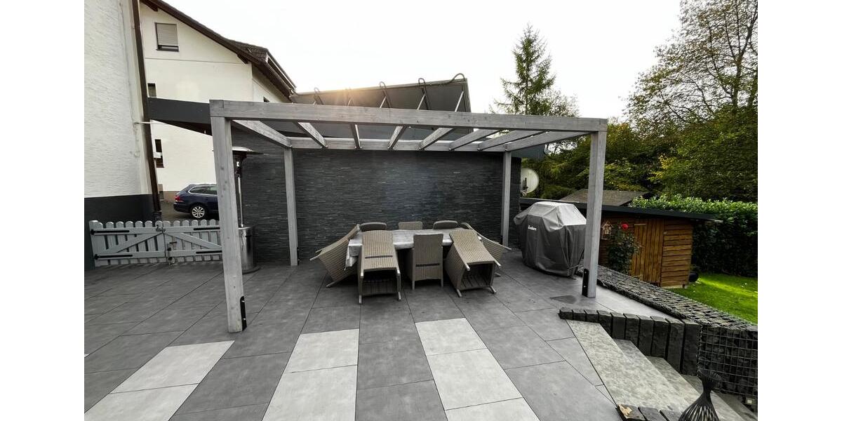 Etagenwohnung Finnentrop - 6 Zimmer, 145 m&sup2;, 980&euro; | Angebot:26005052