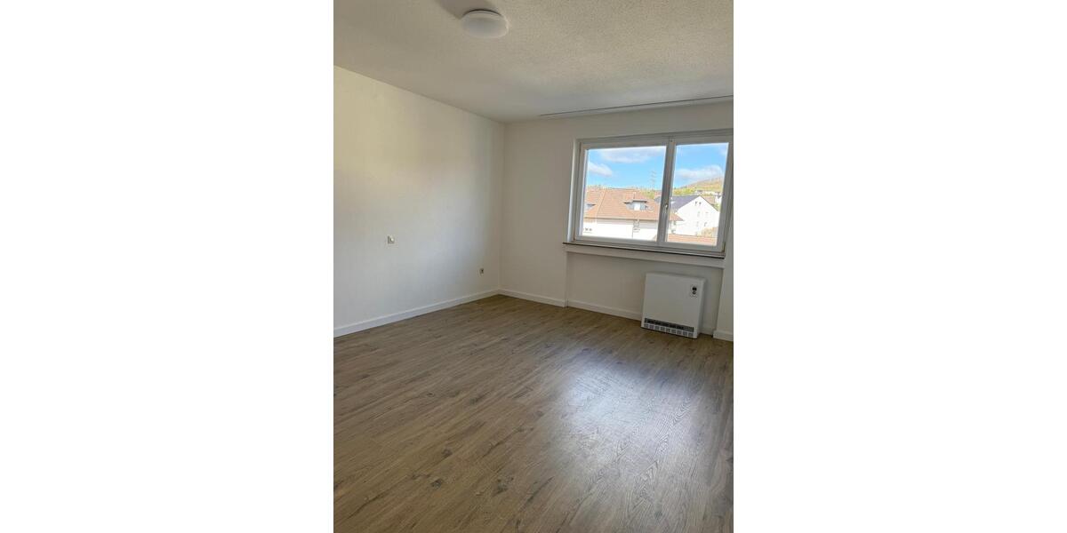 Etagenwohnung Iserlohn - 3.5 Zimmer, 95 m&sup2;, 800&euro; | Angebot:25988567