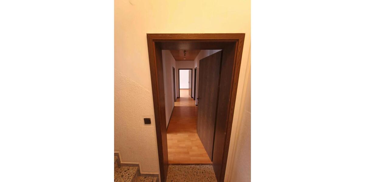 Etagenwohnung Werdohl - 3 Zimmer, 80 m&sup2;, 600&euro; | Angebot:26584536